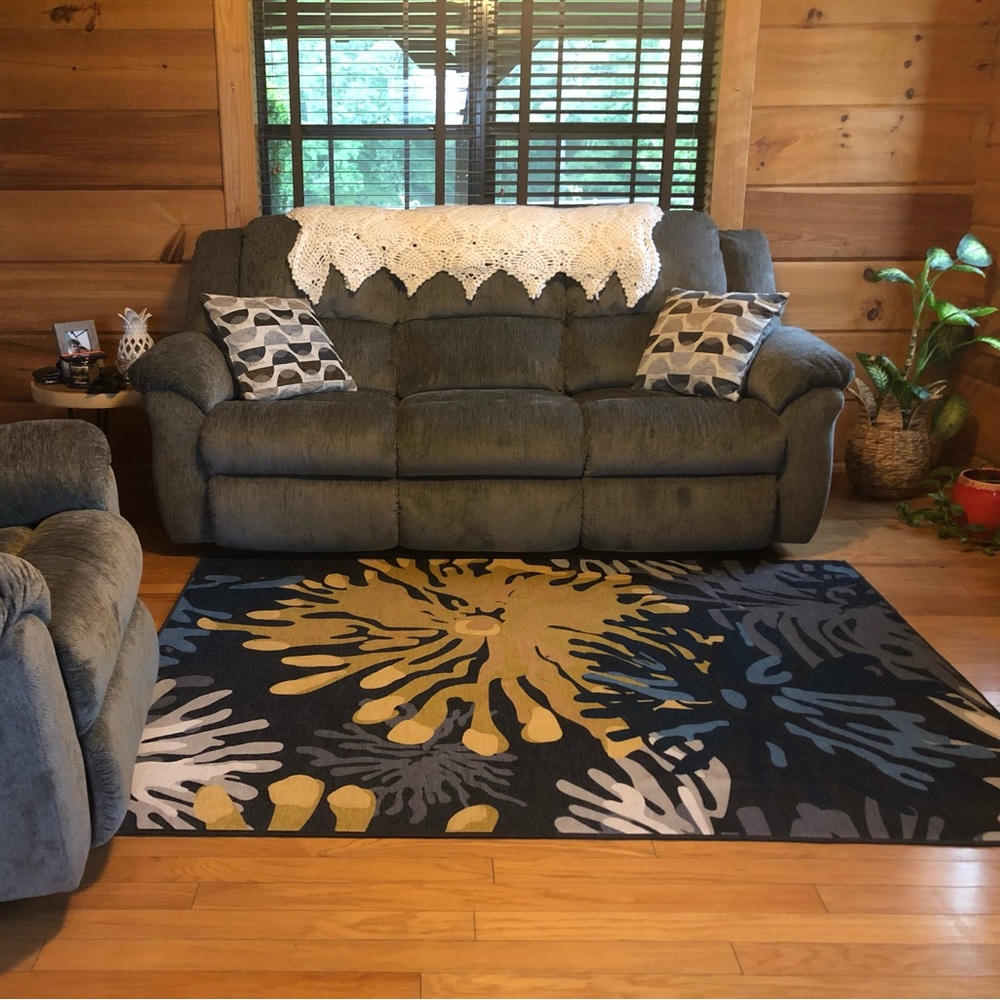Ruggable 5x7 top only. Pad not included